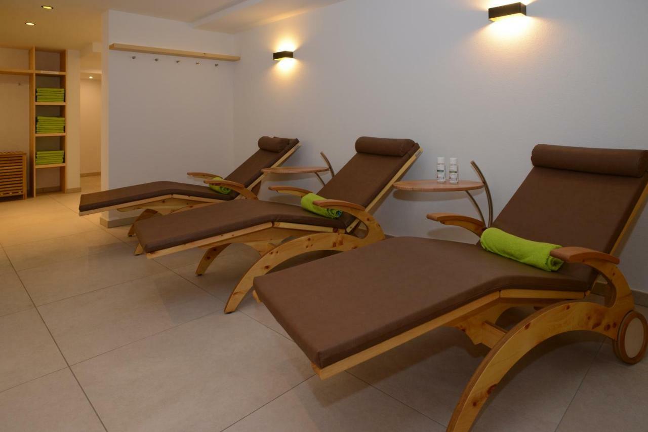Zuhause In Den Alpen Ihre Ferienwohnung Mit Hallenbad Und Sauna Lenzerheide Exterior foto