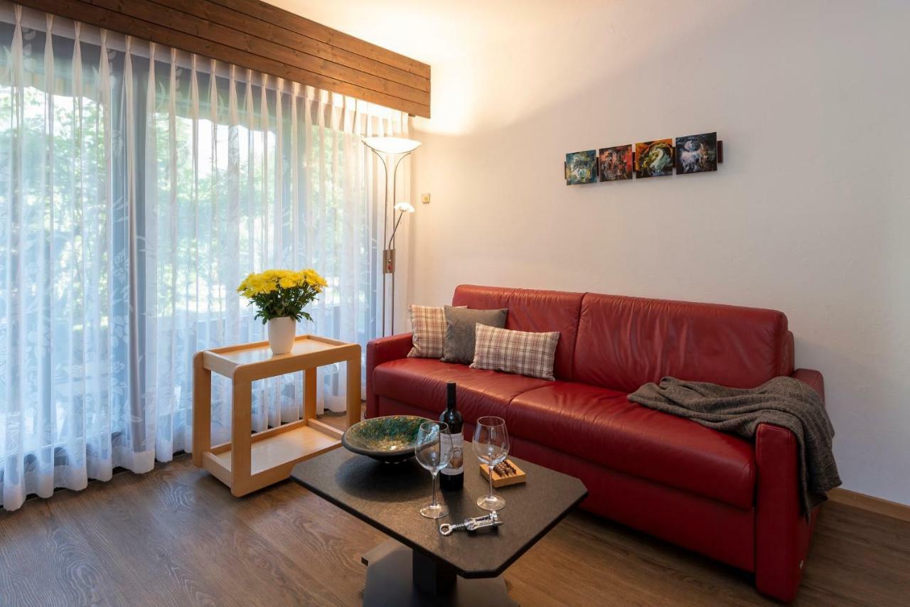 Zuhause In Den Alpen Ihre Ferienwohnung Mit Hallenbad Und Sauna Lenzerheide Exterior foto